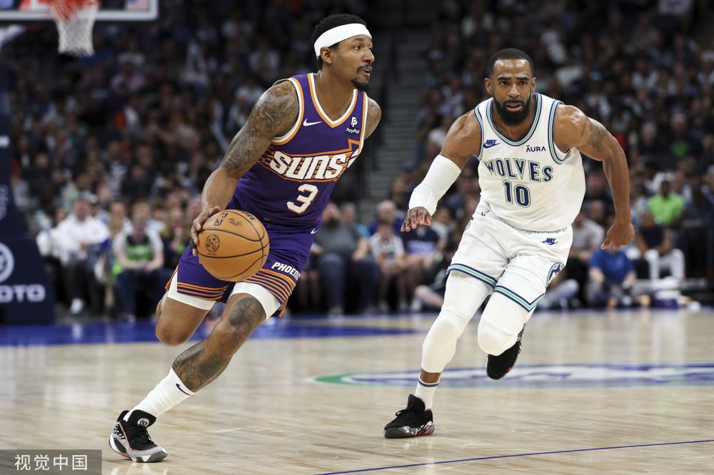 F1：车王舒马赫滑雪重伤11年！记者见到本人曝最新近况：非常可悲.