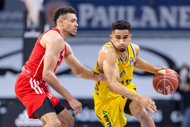 美网：世界第一萨巴伦卡2-0横扫布克沙 豪取11连胜连续5年进八强