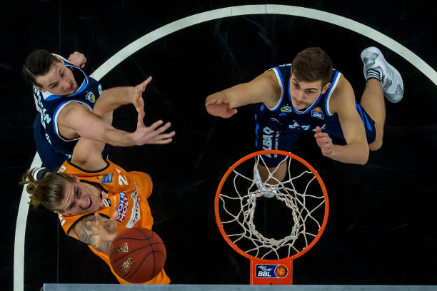 英超联赛中 英超联赛中