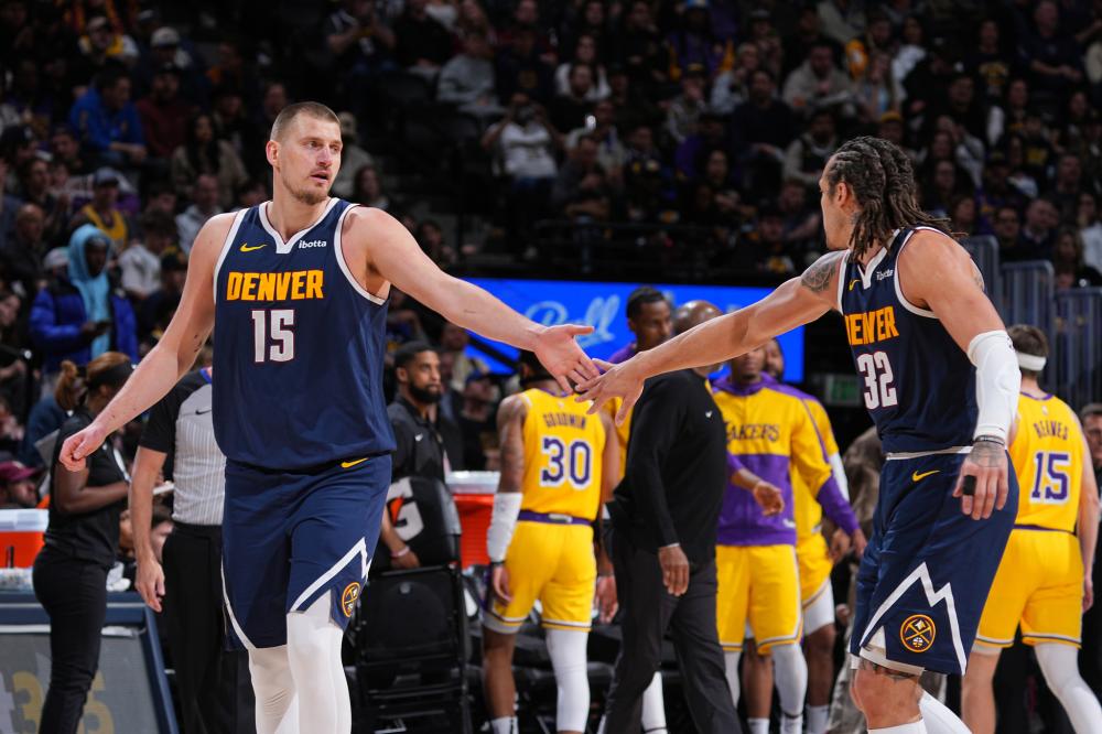 与其他球员 与其他球员