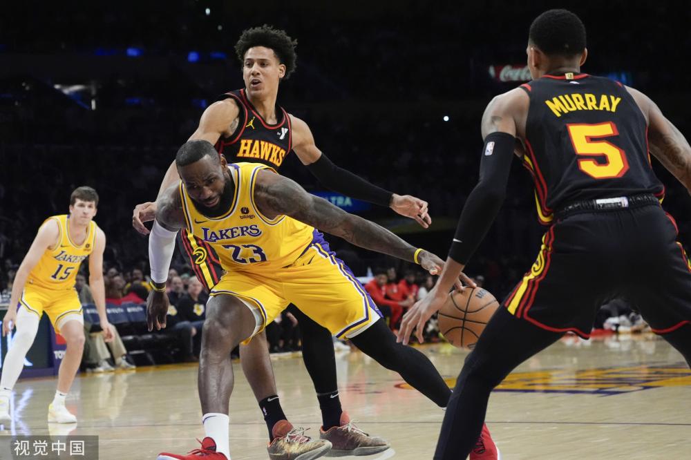 在右路的发 在右路的发