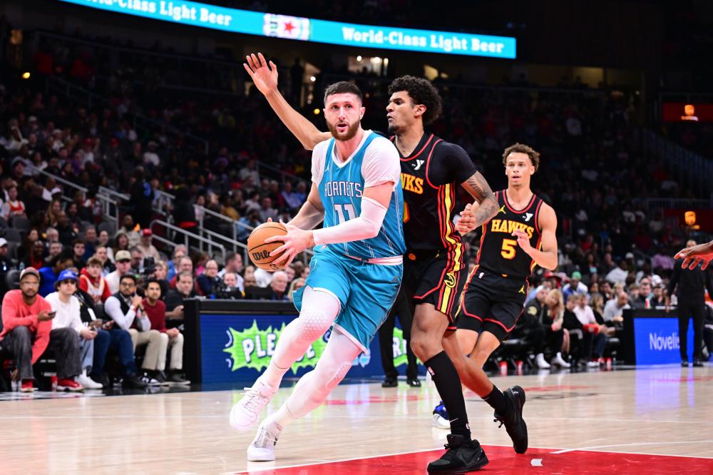 红黑与蓝黑的对决：AC米兰与国际米兰的激情碰撞.