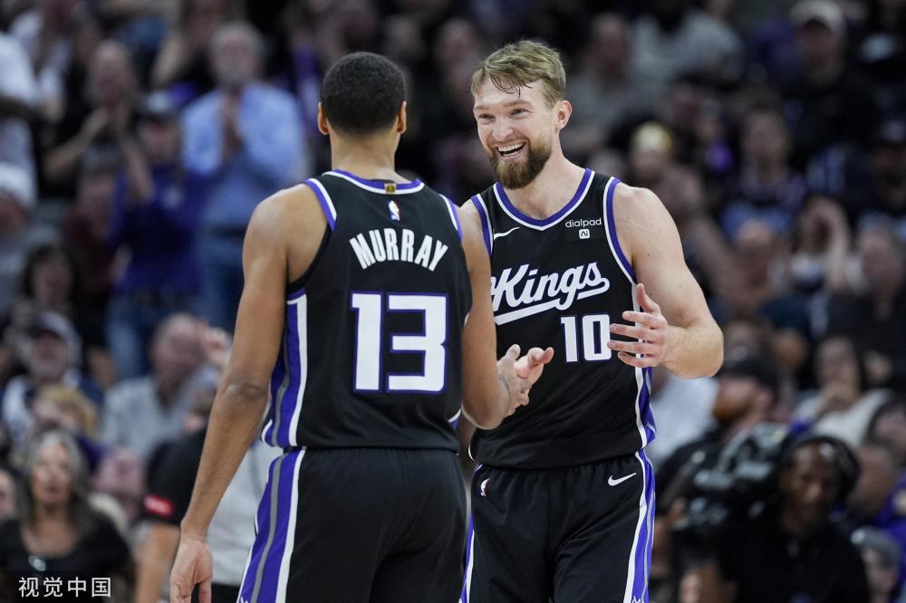 [NBA]萨博尼斯击地妙传 福克斯空切上篮得手.