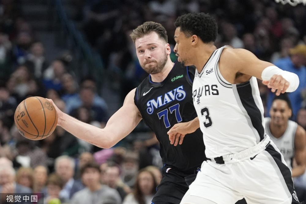 [NBA]萨博尼斯击地妙传 福克斯空切上篮得手.