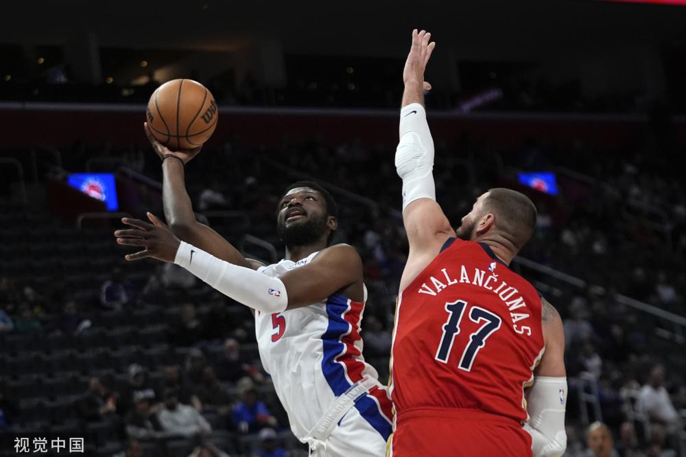 通过国际足 通过国际足