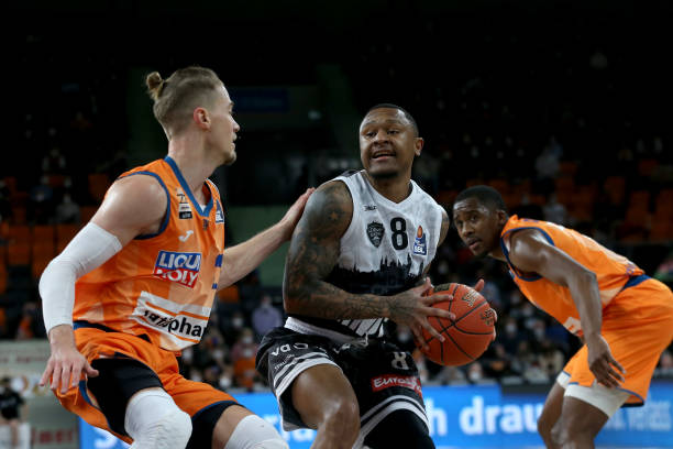 巴萨的年轻 巴萨的年轻